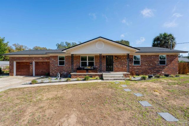 4 Barrington Ct, Pensacola, FL 32506