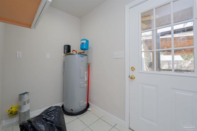 4 Barrington Ct, Pensacola, FL 32506