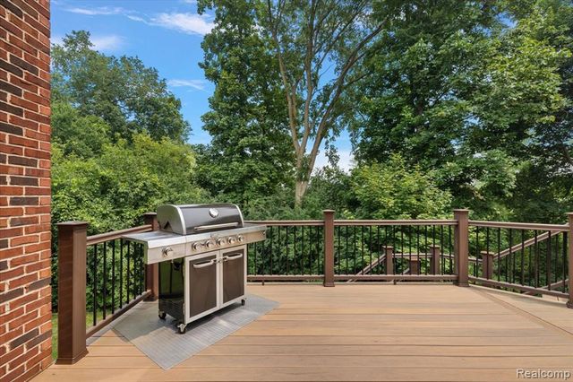 1885 Avon Glen Lane, Lake Orion, MI 48360