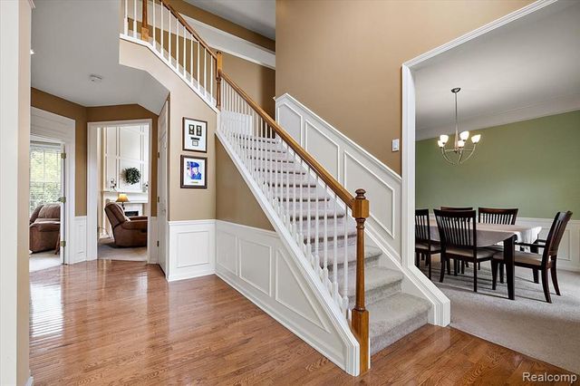 1885 Avon Glen Lane, Lake Orion, MI 48360