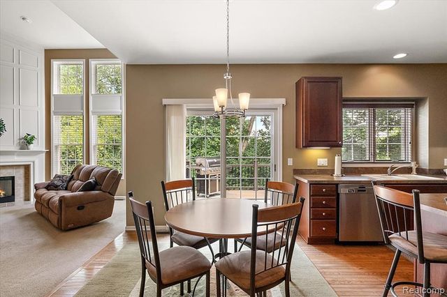 1885 Avon Glen Lane, Lake Orion, MI 48360