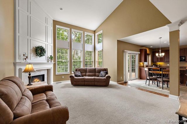 1885 Avon Glen Lane, Lake Orion, MI 48360
