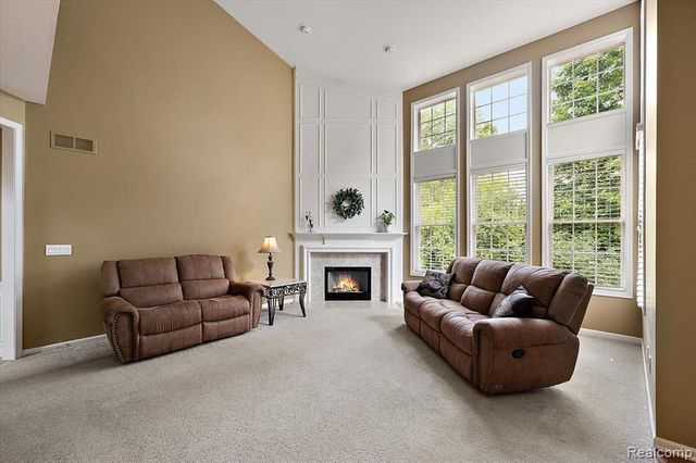 1885 Avon Glen Lane, Lake Orion, MI 48360
