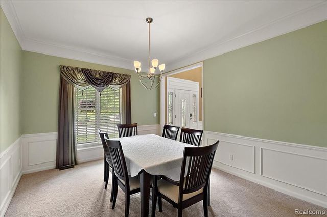 1885 Avon Glen Lane, Lake Orion, MI 48360