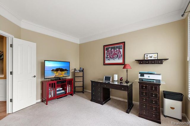 1885 Avon Glen Lane, Lake Orion, MI 48360
