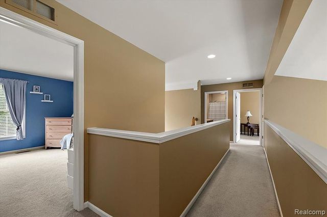 1885 Avon Glen Lane, Lake Orion, MI 48360