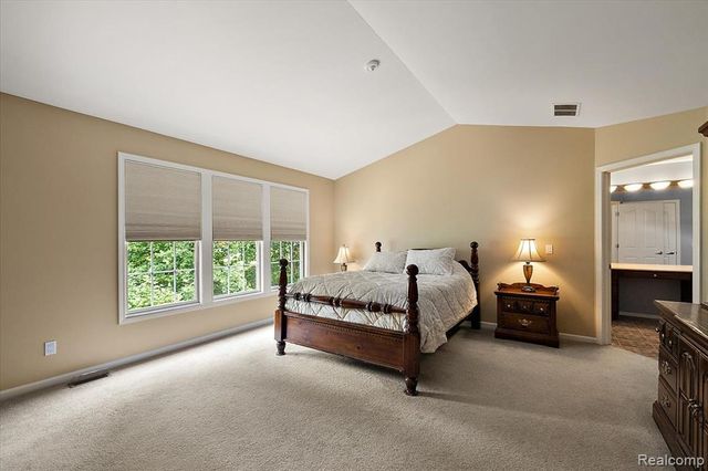 1885 Avon Glen Lane, Lake Orion, MI 48360