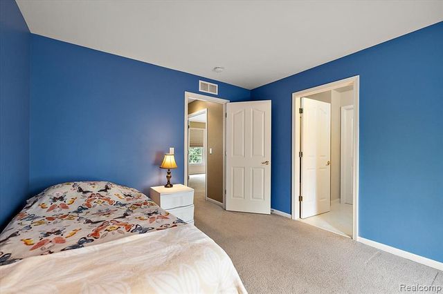 1885 Avon Glen Lane, Lake Orion, MI 48360