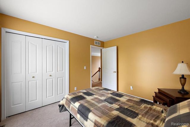 1885 Avon Glen Lane, Lake Orion, MI 48360