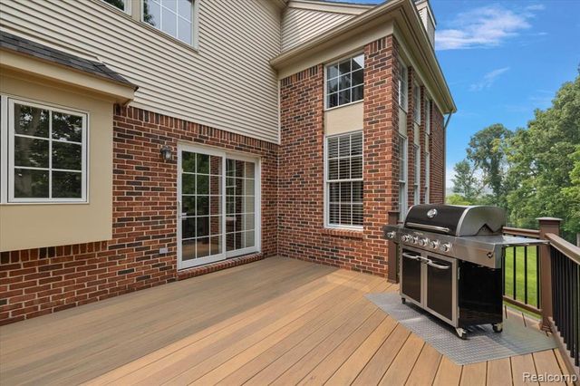 1885 Avon Glen Lane, Lake Orion, MI 48360