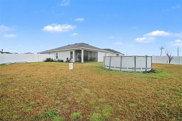 2449 BEGONIA STREET, Mascotte, FL 34753