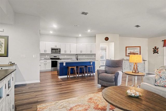 2449 BEGONIA STREET, Mascotte, FL 34753