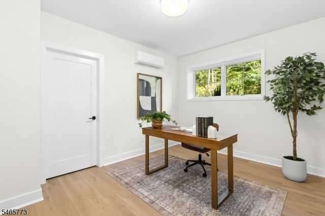 355 Ackerman St, Mountainside Boro, NJ 07092