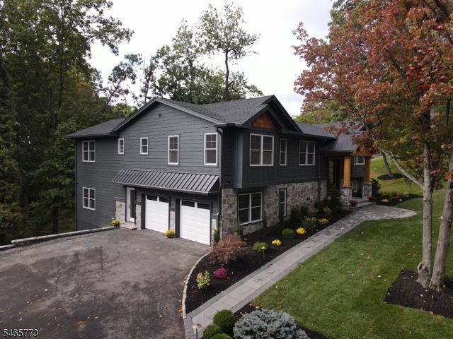 355 Ackerman St, Mountainside Boro, NJ 07092