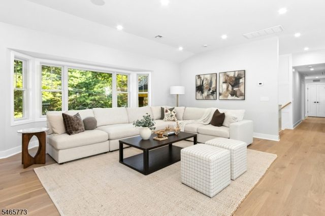 355 Ackerman St, Mountainside Boro, NJ 07092
