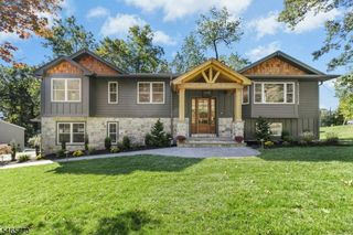 355 Ackerman St, Mountainside Boro, NJ 07092