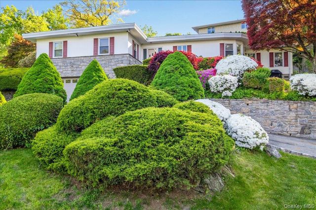11 Malvern Road, Scarsdale, NY 10583