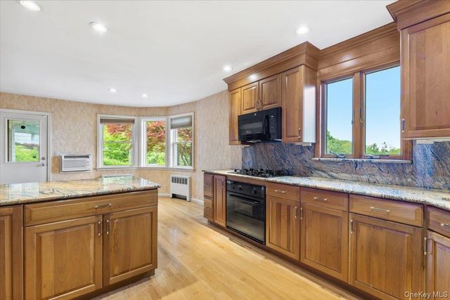 11 Malvern Road, Scarsdale, NY 10583