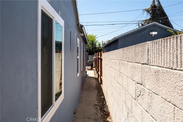 728 W Cressey, Compton, CA 90222