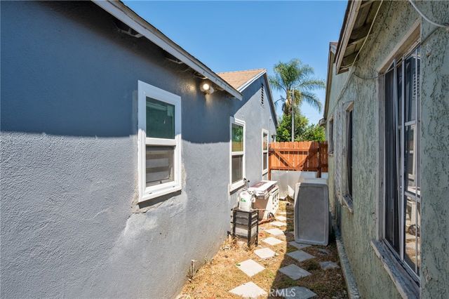 728 W Cressey, Compton, CA 90222