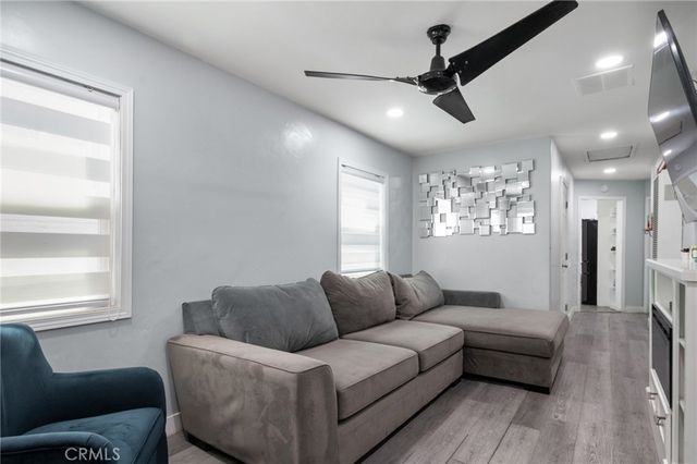 728 W Cressey, Compton, CA 90222