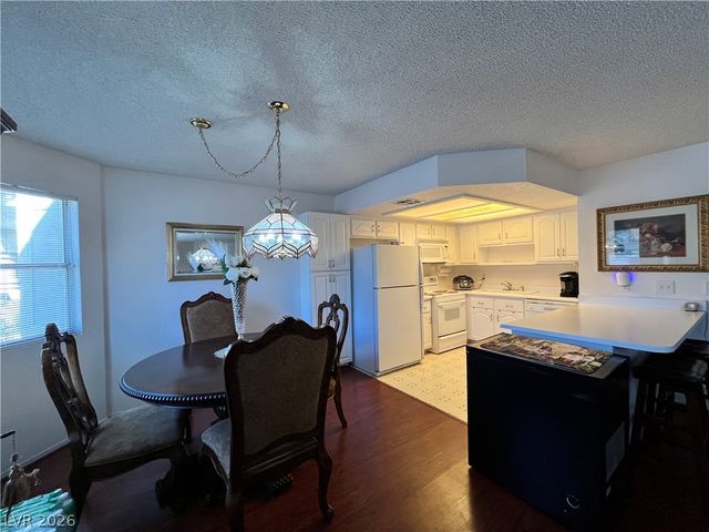 1104 Pinto Rock Lane 101, Las Vegas, NV 89128