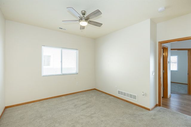 1207 NE 5th Lane 1, Ankeny, IA 50021