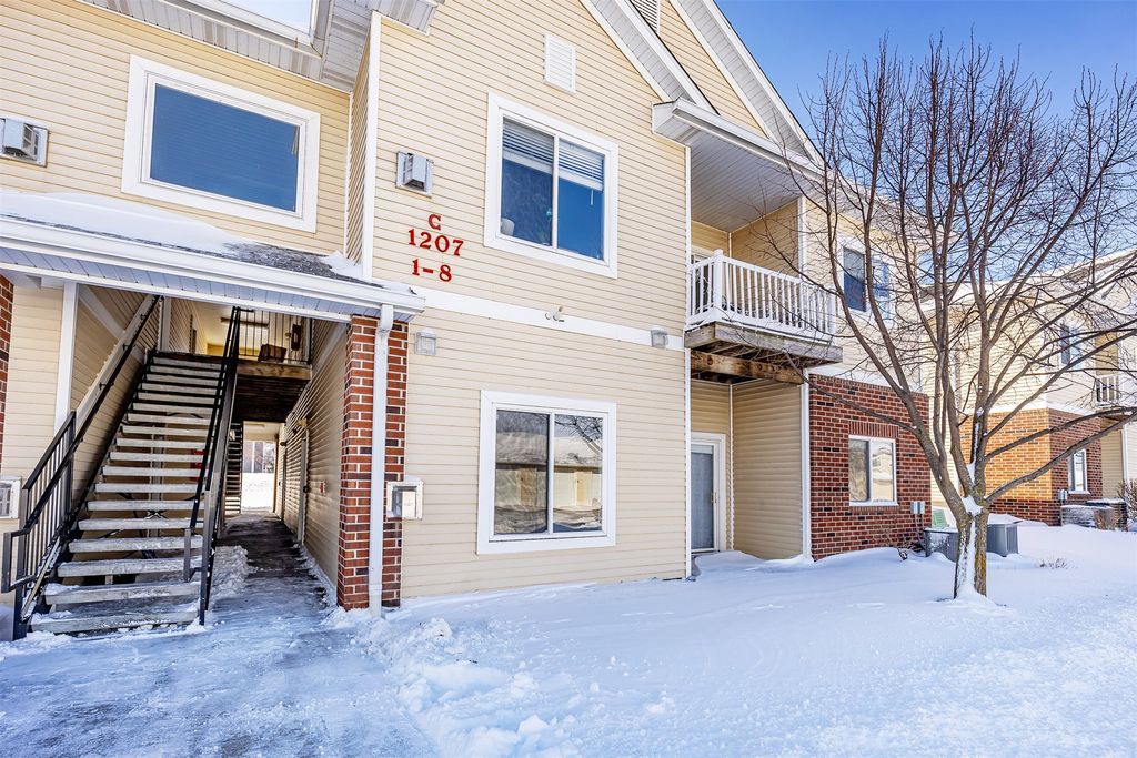 1207 NE 5th Lane 1, Ankeny, IA 50021