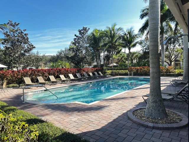 3031 SE Lexington Lakes Drive 204, Stuart, FL 34994