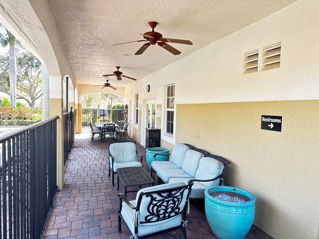 3031 SE Lexington Lakes Drive 204, Stuart, FL 34994