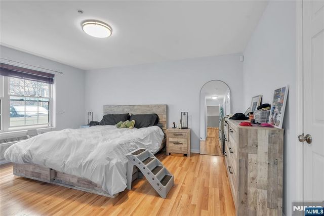 547 Gorge Road 2E, Cliffside Park, NJ 07010