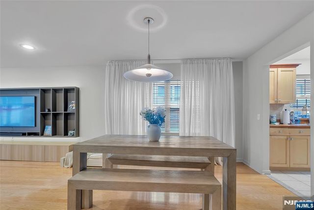 547 Gorge Road 2E, Cliffside Park, NJ 07010