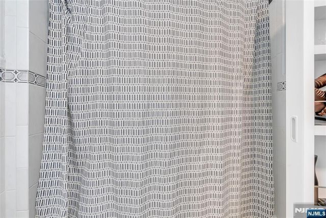 547 Gorge Road 2E, Cliffside Park, NJ 07010