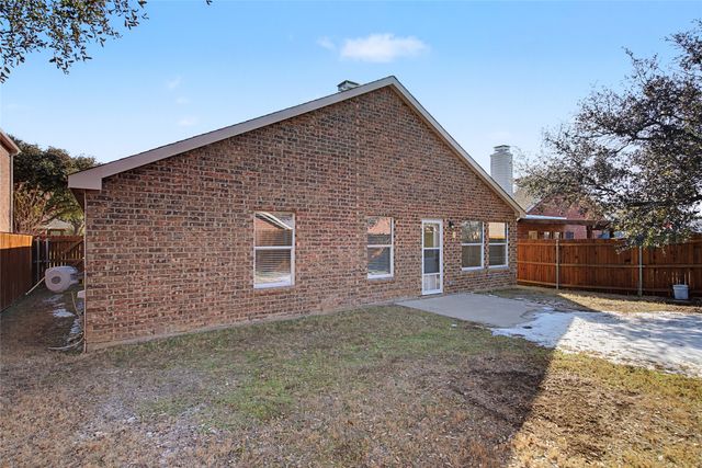 4516 Fox Sedge Lane, Denton, TX 76208
