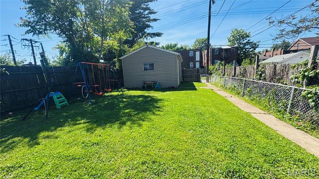 4335 California Avenue, St Louis, MO 63111