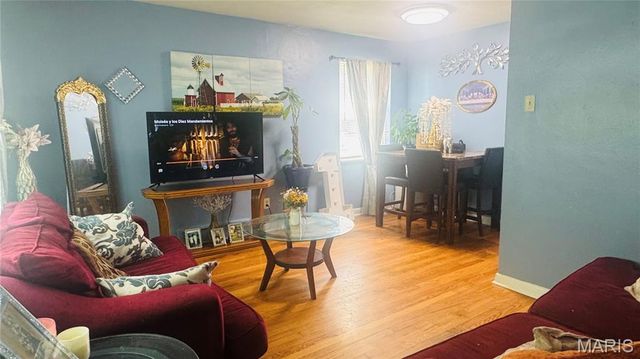 4335 California Avenue, St Louis, MO 63111