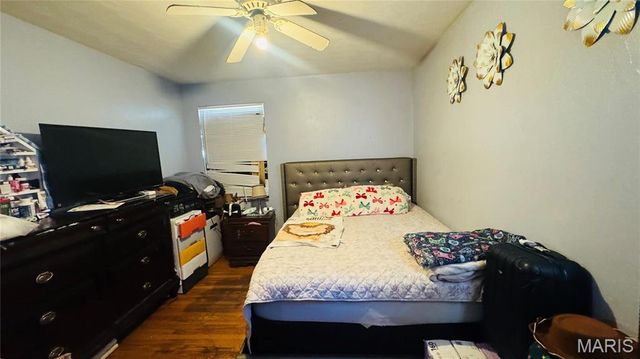 4335 California Avenue, St Louis, MO 63111