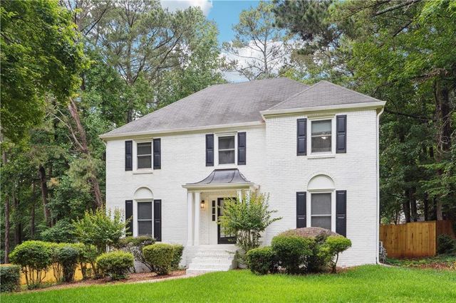 2745 Saxon Drive, Duluth, GA 30096