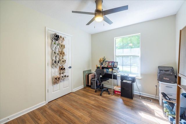 860 Anchor Drive, Lenoir City, TN 37771