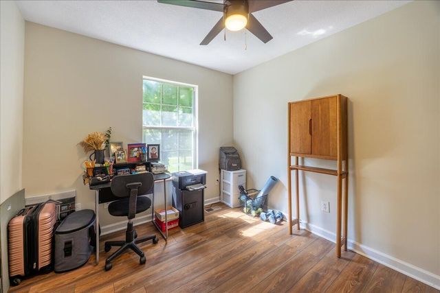 860 Anchor Drive, Lenoir City, TN 37771