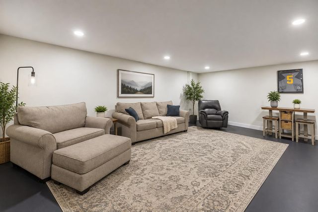 860 Anchor Drive, Lenoir City, TN 37771