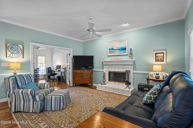 624 N Colony Circle, Wilmington, NC 28409