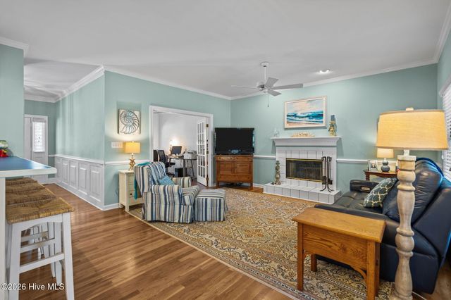 624 N Colony Circle, Wilmington, NC 28409