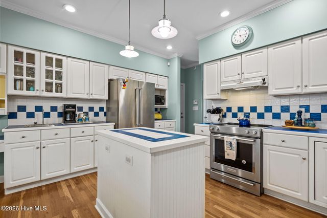 624 N Colony Circle, Wilmington, NC 28409