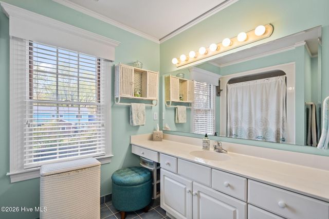 624 N Colony Circle, Wilmington, NC 28409