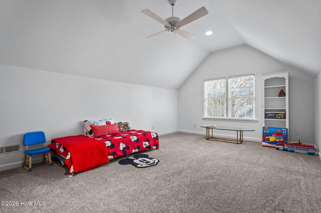 624 N Colony Circle, Wilmington, NC 28409