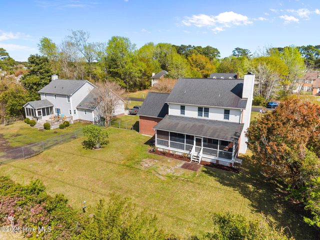 624 N Colony Circle, Wilmington, NC 28409