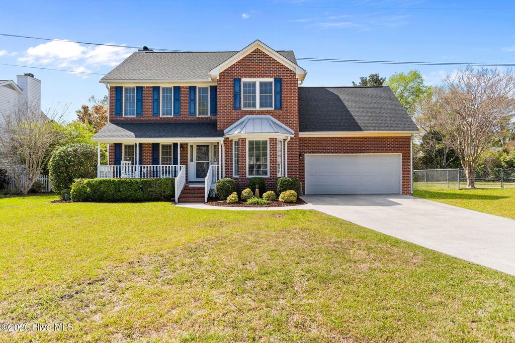 624 N Colony Circle, Wilmington, NC 28409