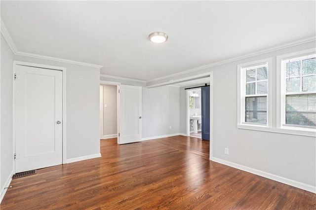 2118 Tauromee Avenue, Kansas City, KS 66102