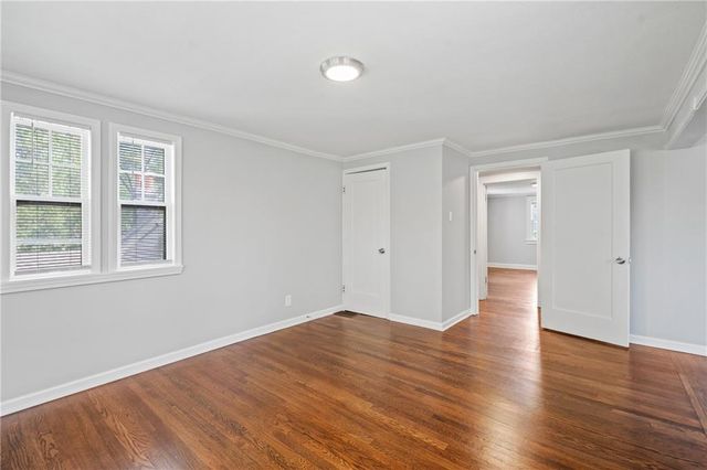 2118 Tauromee Avenue, Kansas City, KS 66102